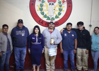 Entrega Vanhe Caratachea cenas a las Familias Piedadenses