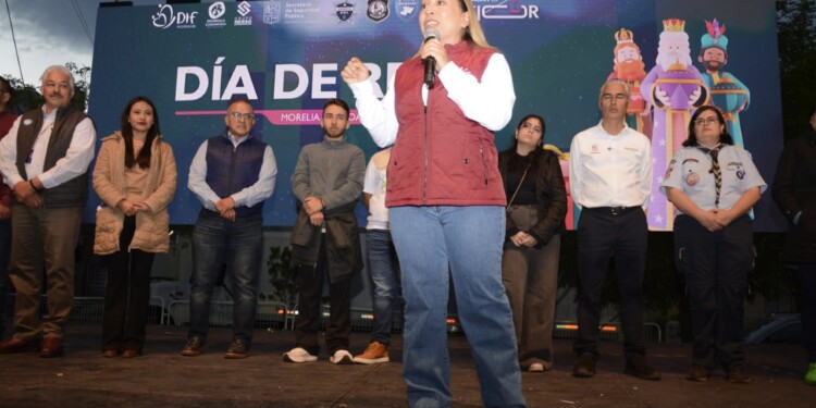 DIF Michoacán y Reyes Magos llevan sonrisas a miles de niñas y niños de Villas del Pedregal