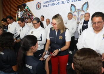 Atletas nicolaitas de alto rendimiento son reconocidos por la administración de Yarabí Ávila
