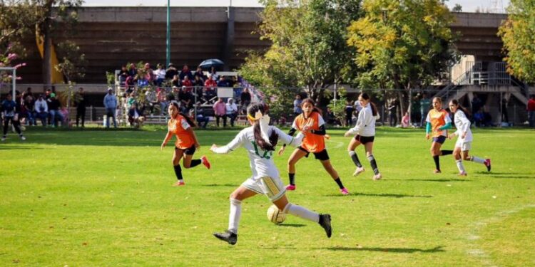 Definen preselección michoacana de fútbol femenil rumbo a Nacionales Conade 2025