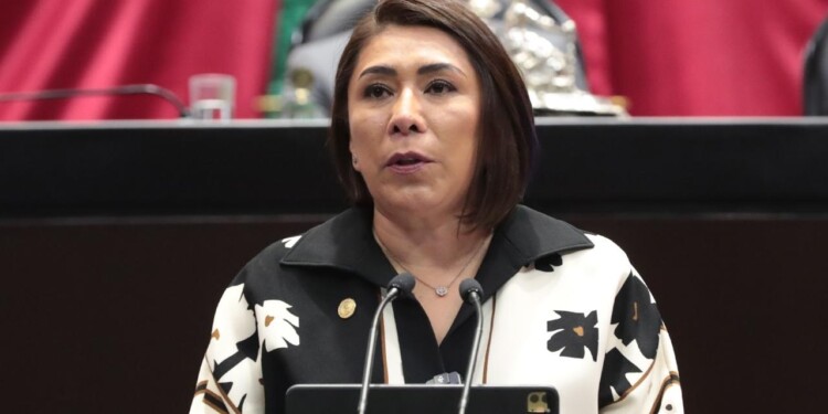 Plantea iniciativa erradicar la violencia simbólica que se manifiesta en estereotipos y jerarquías de género