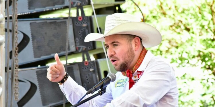 Plantea Reyes Galindo a la presidenta Sheinbaum incorporar a municipios de Tierra Caliente en programas del campo