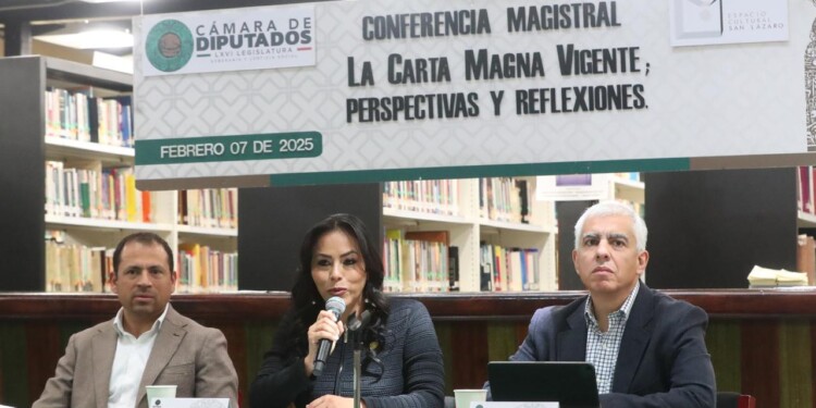 Imparten en San Lázaro la conferencia magistral “La Carta Magna vigente; perspectivas y reflexiones”