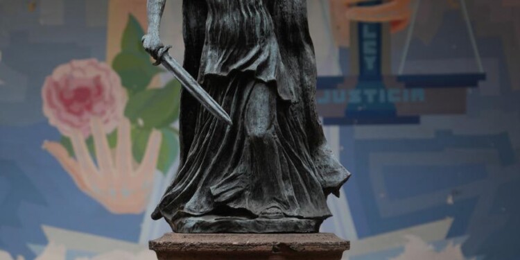 Por cerrar convocatoria para el programa de Maestría en Derecho de la UMSNH