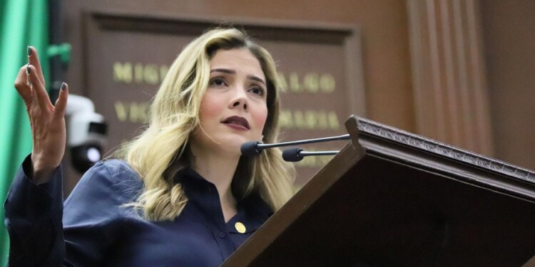 El Congreso local es también espacio para la comunidad migrante: Brissa Arroyo