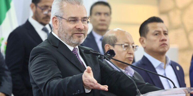 Tenemos mucha presidenta y gracias al respaldo de México frenó aranceles: Bedolla