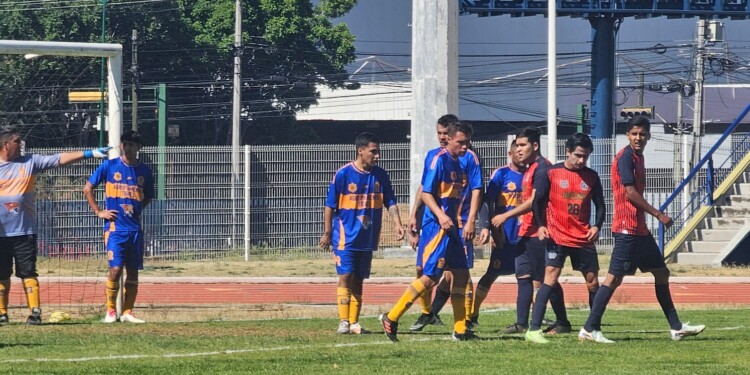 UMSNH derrotó a Agrupamiento Tigres en la Liga Municipal