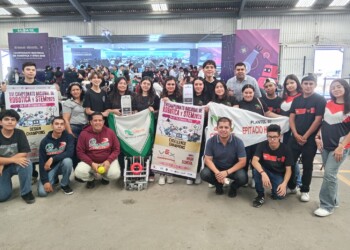Talento imparable, alumnos de Cecytem arrasan en Nacional de Robótica