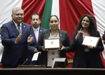 Yareni Pérez Vega y Jannet Hernández Vega reciben Condecoración “La Mujer Michoacana 2025”