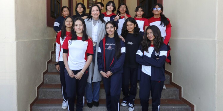 Hay casi 170 mil michoacanas en aulas de bachillerato y universidad