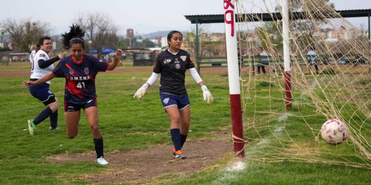 UMSNH femenil derrotó a Cosmos en la Liga Municipal