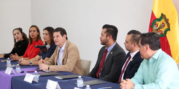 Gobierno de Morelia apuesta por la capacitación y educación con firma de convenio