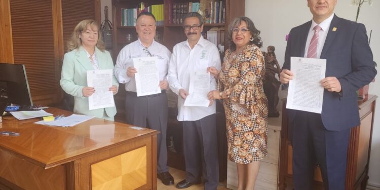 Con aumento salarial del 4.5 % se conjura huelga en el Gobierno de Michoacán