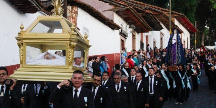 Vive el fervor de la Semana Santa en Pátzcuaro