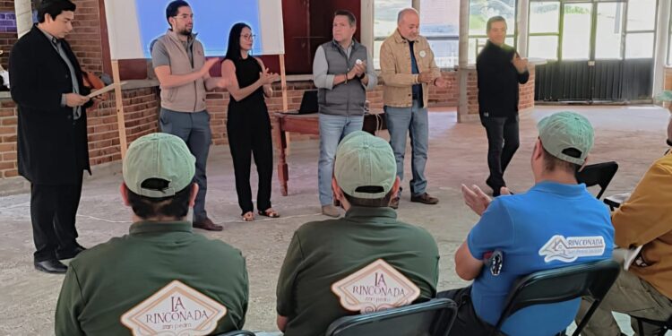 Capacitación al sector turístico de Los Azufres previo a Semana Santa