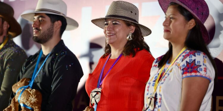 Impulsa Fabiola Alanís igualdad salarial entre hombres y mujeres en Michoacán