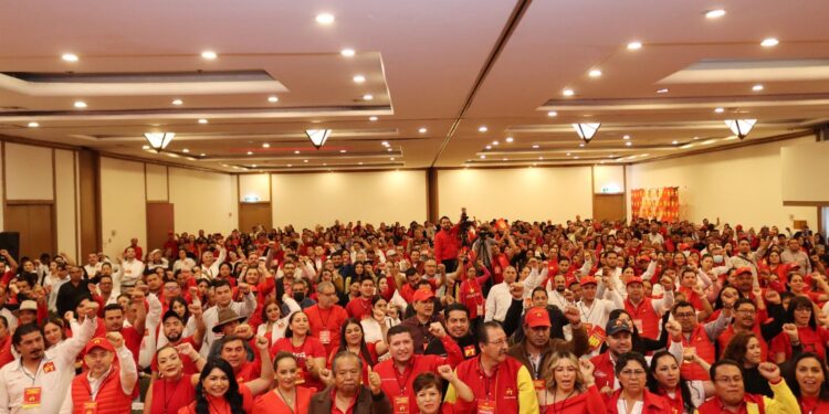 Presenta Vicente Gómez Núñez iniciativa de “Ley Silla” para trabajadores de instituciones públicas