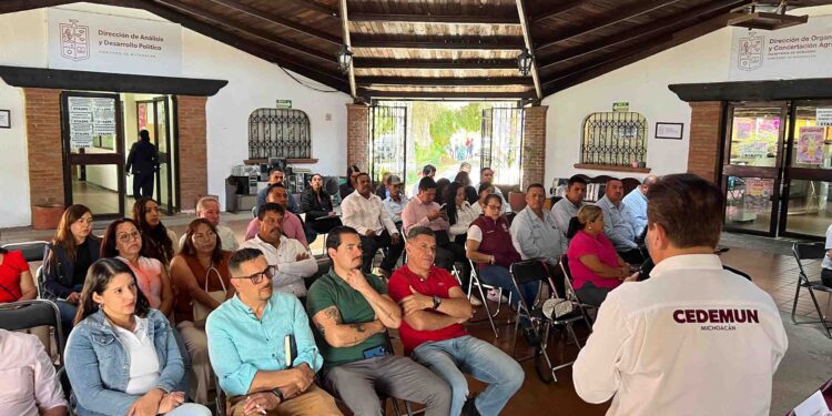 Trabajamos para que cada espacio de la UMSNH se transforme y actualice: Yarabí Ávila