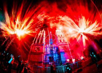Nuevo San Juan Parangaricutiro se ilumina con Feria Internacional de la Pirotecnia