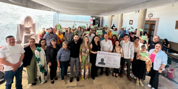 Gobierno de Michoacán facilita reencuentros familiares con la entrega de 34 visas