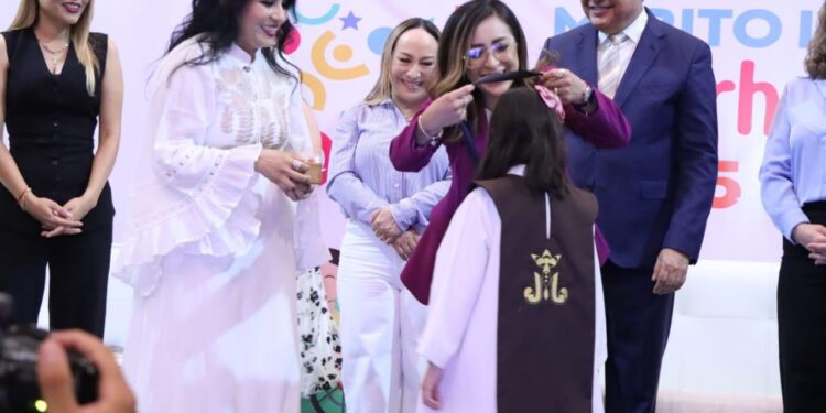 Entrega Congreso del Estado condecoraciones a los ganadores del “Mérito Infantil Sapirhaticheri 2025”