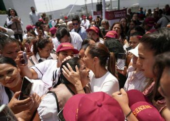 “USTEDES SON EL GOBIERNO EN LA CASA DE UN ADULTO MAYOR”: PRESIDENTA CLAUDIA SHEINBAUM ENCABEZA ASAMBLEA DE SALUD CASA POR CASA EN JALISCO