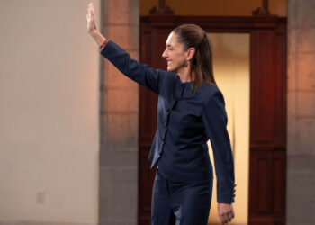 EL FONDO DE PENSIONES DEL BIENESTAR ESTABLECE UN RÉGIMEN SOLIDARIO PARA GARANTIZAR PENSIONES JUSTAS A MAESTRAS Y MAESTROS: PRESIDENTA CLAUDIA SHEINBAUM