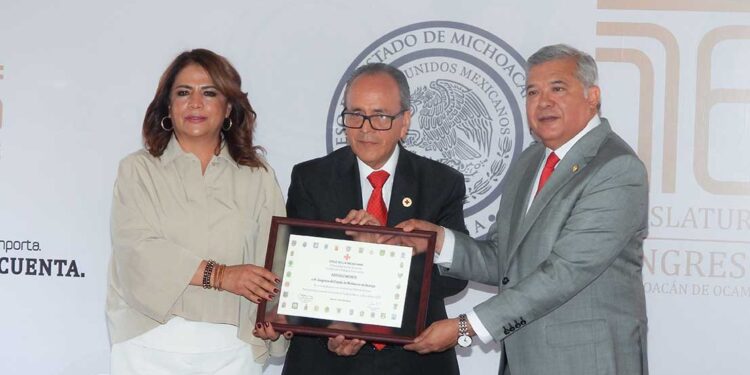 Entregó el Poder Legislativo su donativo a la Cruz Roja Mexicana