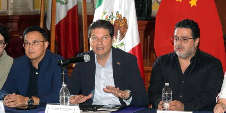 Rinde frutos la visita de Alfonso Martínez a Nanning, China; en noviembre próximo una misión de ese país visitará Morelia y Lázaro Cárdenas