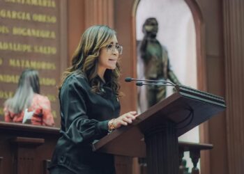Grecia Aguilar presenta iniciativa de reforma en conjunto con más diputadas para combatir la desnutrición y el sobrepeso