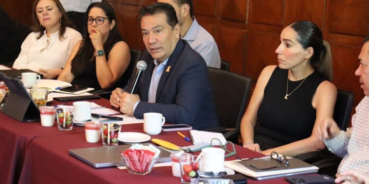 Gremio turístico de Michoacán se une para impulsar la promoción del estado: Sectur