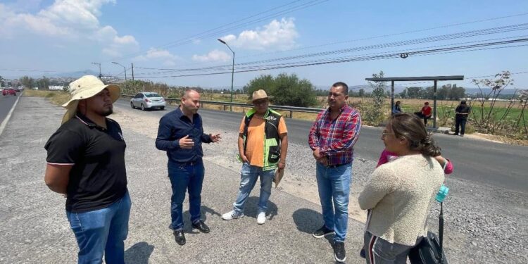 Supervisa Eric Gaona vialidad Trébol–San Pedro acompañado del SICT y vecinos