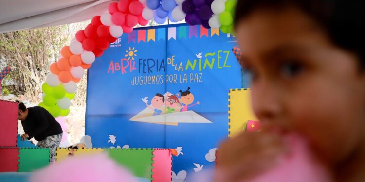 • Más de 50 mil sonrisas se lograron durante la Feria Por la Niñez, que organizó el DIF Morelia