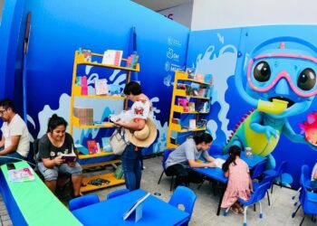 Fomento a la lectura en el pabellón Aqua Aventuras: Gabriela Molina