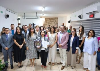 Senadora Amalia García imparte ponencia en el IEM sobre participación política y derechos de las mujeres