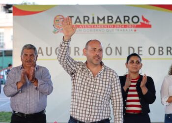 Eric Gaona reinaugura la Unidad Deportiva del Fraccionamiento El Trébol