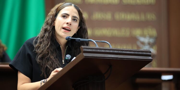 Diputada Giulianna Bugarini impulsa ampliación de prórroga para pago de refrendo sin multas