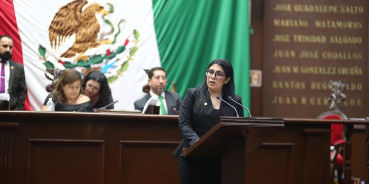 Reconocer la educación en casa : Vanhe Caratachea