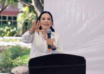 Inaugura Iemsysem evento InnovaTecNM en Huetamo