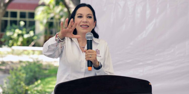 Inaugura Iemsysem evento InnovaTecNM en Huetamo