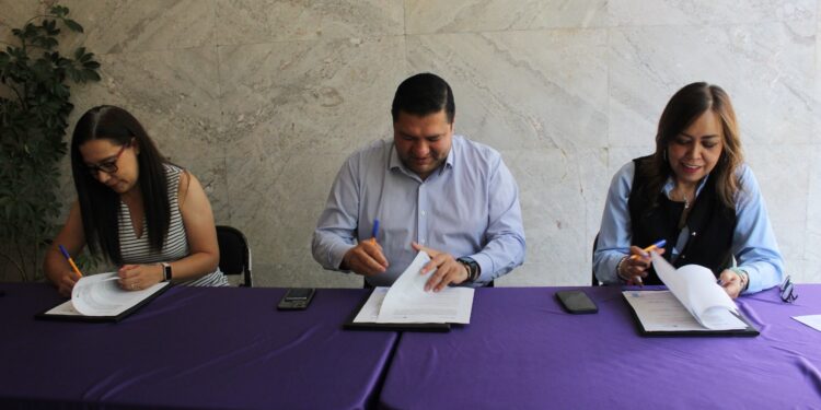 SEMMUJERIS y Universidad La Salle Morelia firman convenio por la igualdad y la prevención de las violencias