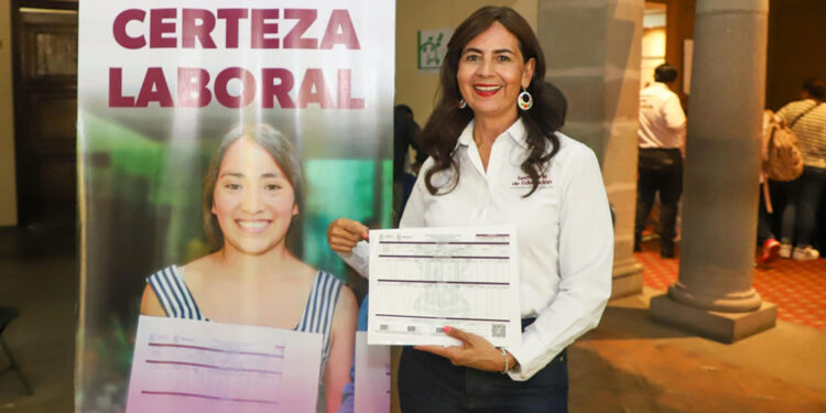 Por primera vez, convocatoria para docentes que buscan permuta estatal: Gabriela Molina
