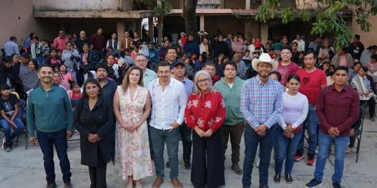 Con Asambleas Informativas Legislativas, acerca Emma Rivera el trabajo del Congreso a la ciudadanía