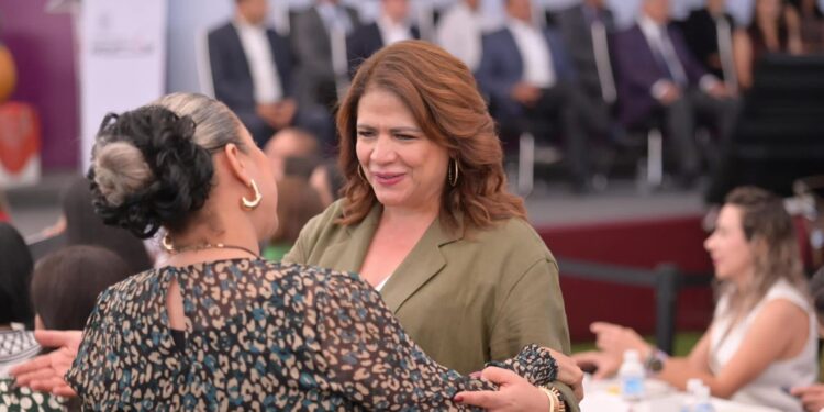 La 4T garantiza justicia laboral para las y los maestros de Michoacán: Fabiola Alanís