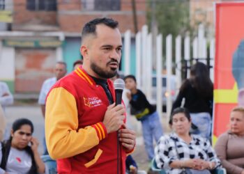 Hugo Rangel reconoce la docencia como acto político y motor de la transformación social