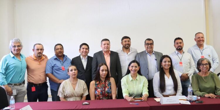 Gestiona Vicente Gómez atención del tema hídrico en el Distrito XIX