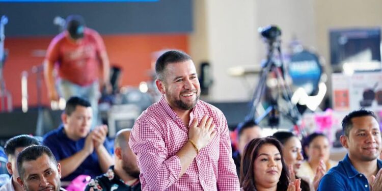 Docentes michoacanos, pilares en la formación de nuestra sociedad: Reyes Galindo