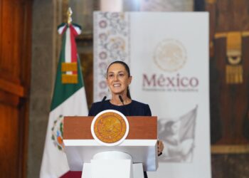PRESIDENTA CLAUDIA SHEINBAUM ANUNCIA INCREMENTO SALARIAL DEL 9% RETROACTIVO A ENERO Y DEL 1% ADICIONAL A PARTIR DE SEPTIEMBRE EN RECONOCIMIENTO A LAS MAESTRAS Y MAESTROS DE MÉXICO