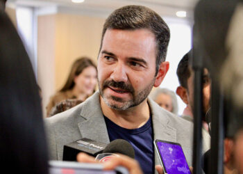 Alfonso Martínez arranca programa de suministro de agua en pipas