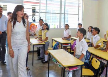 Transformación educativa llega a 48 mil estudiantes de la Ciénega: Gaby Molina